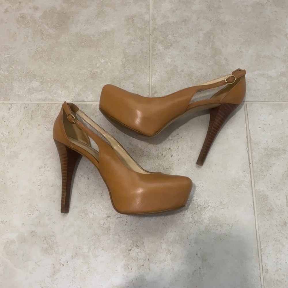 Guess Pumps Tan Beige Nude Heels Pumps